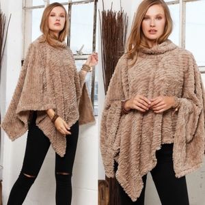 DYLAN Softest Poncho - TAUPE